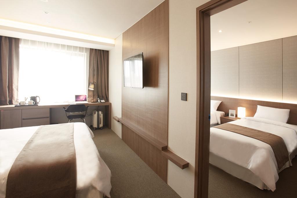 M Stay Hotel Gyeonggi Giheung Йонгин Екстериор снимка