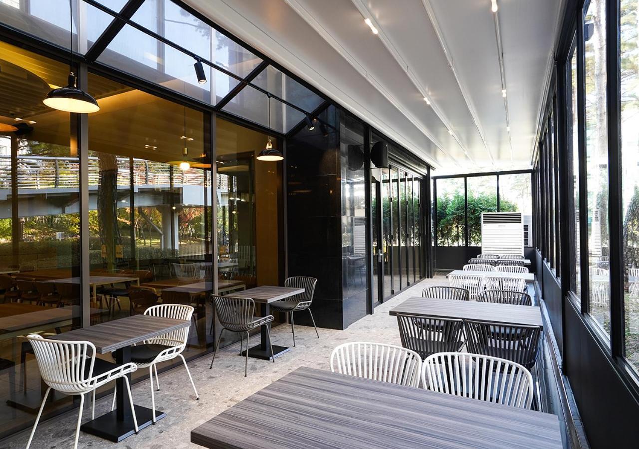 M Stay Hotel Gyeonggi Giheung Йонгин Екстериор снимка